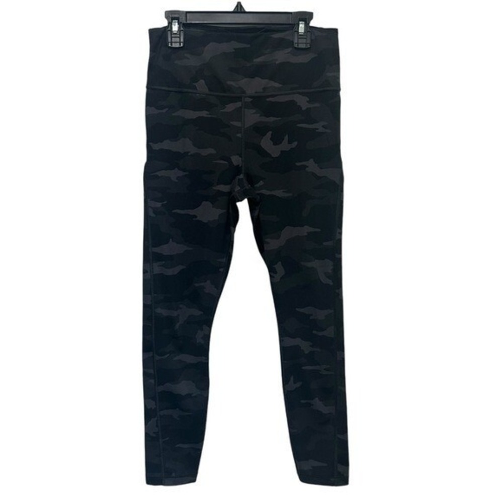 Athleta S Ultimate 7/8 Tight Leggings Camo Black Multi Stash Pockets Compression
